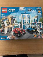 Lego city, nummer 60246, politie bureau, compleet icl doos, Kinderen en Baby's, Speelgoed | Duplo en Lego, Ophalen of Verzenden