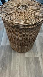 Opbergmand riet met deksel, Huis en Inrichting, Woonaccessoires | Schalen en Manden, Ophalen, Gebruikt, Mand, Rond