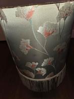 Handgemaakte Lampenkap met Bloemenmotief, Gebruikt, 25 tot 50 cm, Ophalen of Verzenden, Crème