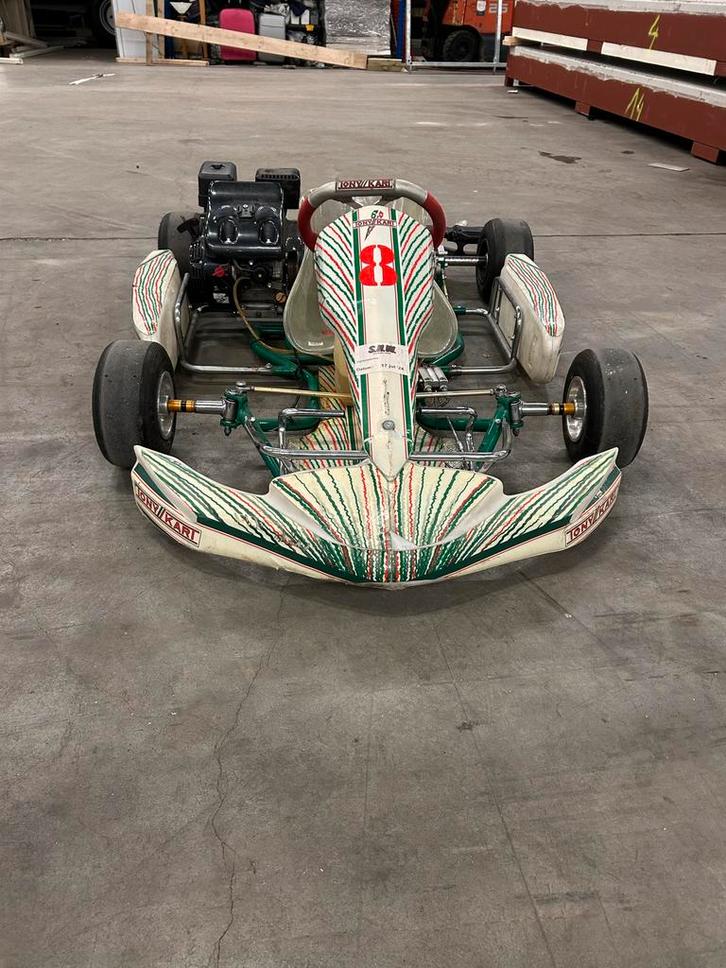 Tony Kart met verzegelde 200cc motor, Sport en Fitness, Karting, Gebruikt, Kart, Ophalen