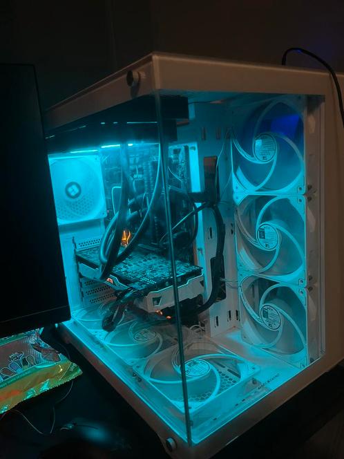 Game PC GTX 1080 TI i7 8700k 32gb ram, Computers en Software, Desktop Pc's, Zo goed als nieuw, 4 Ghz of meer, SSD, 32 GB, Met videokaart