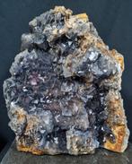 Grote Staande fluoriet, dubbelzijdig, Ophalen of Verzenden, Mineraal
