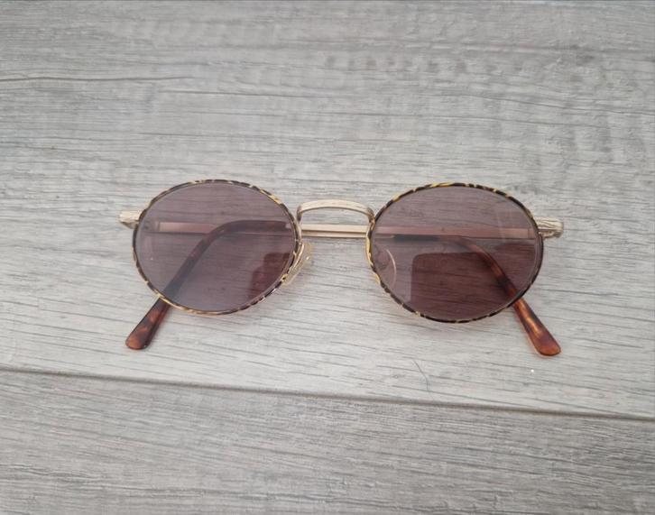 Vintage retro zonnebril frame montuur bril sir john sirjohn, Sieraden, Tassen en Uiterlijk, Zonnebrillen en Brillen | Dames, Zo goed als nieuw