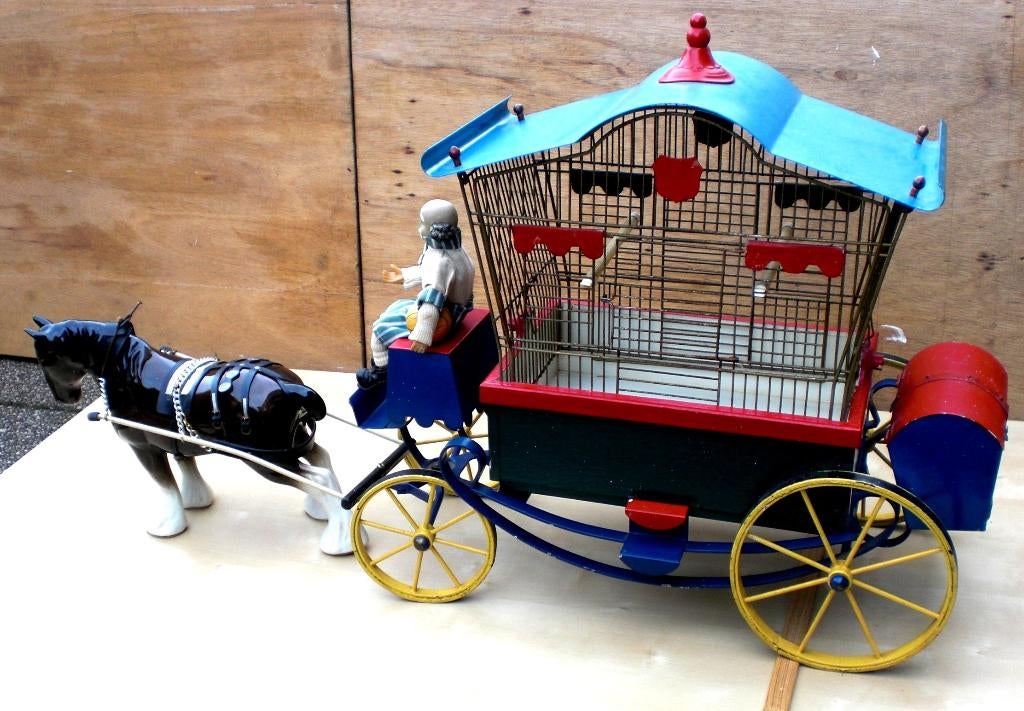 Vintage gekleurde Paardenkoets met paard vogelkooi en clown, Antiek en Kunst, Ophalen