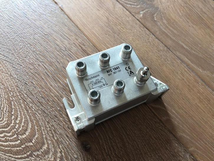 Hirschmann AFC 1641 Multitap splitter met afsluitweerstand, Audio, Tv en Foto, Televisie-accessoires, Ophalen of Verzenden