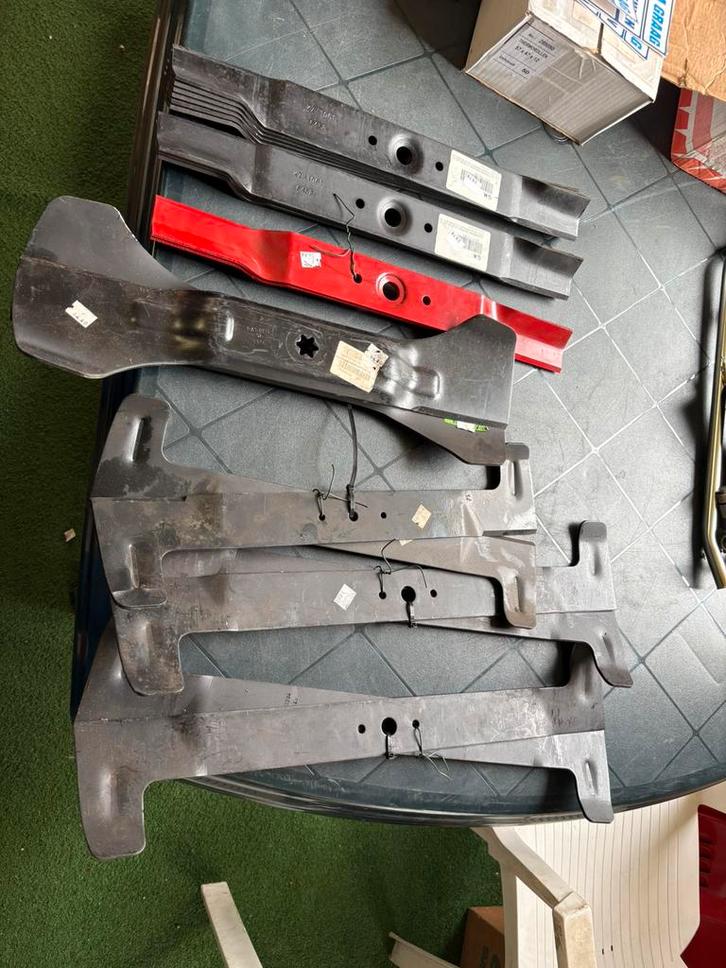 Maaimessen, Tuin en Terras, Grasmaaiers, Nieuw, Benzine-grasmaaier, 50 cm of meer, Cirkelmaaier, Ophalen