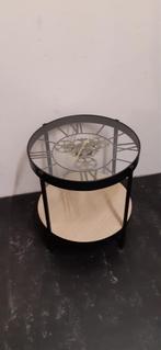 Ronde bijzettafel met glazen blad en tandwiel klokdecoratie, Ophalen, Minder dan 50 cm, 50 tot 100 cm, 50 tot 75 cm