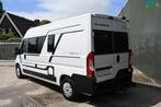 Adria Twin Plus Family 600 SP Luifel|Zonnepaneel|Dubbel bed|, Caravans en Kamperen, Campers, Buscamper of Camperbus, Koelkast