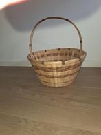 Rieten mand met hendel. Nieuw, Huis en Inrichting, Woonaccessoires | Schalen en Manden, Ophalen, Mand, Rond, Nieuw