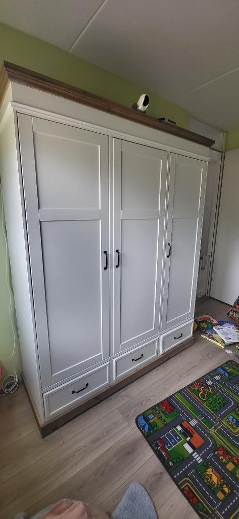 Linnenkast Savingo, Kinderen en Baby's, Kinderkamer | Commodes en Kasten, Zo goed als nieuw, Kast, 105 cm of meer, 100 cm of meer