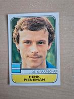 Panini Voetbal 82 Henk Pieneman De Graafschap, Ophalen of Verzenden, Zo goed als nieuw, Ajax, Poster, Plaatje of Sticker