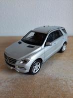 1/18 - Minichamps - Mercedes Benz M Class silver, Ophalen of Verzenden, Zo goed als nieuw, MiniChamps