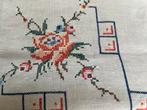 Vontage tafelkleed, Antiek en Kunst, Antiek | Kleden en Textiel, Ophalen of Verzenden