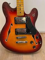 Fender Starcaster -Aged Cherry Burst- 2013- met hardcase, Muziek en Instrumenten, Ophalen of Verzenden, Zo goed als nieuw, Semi-solid body