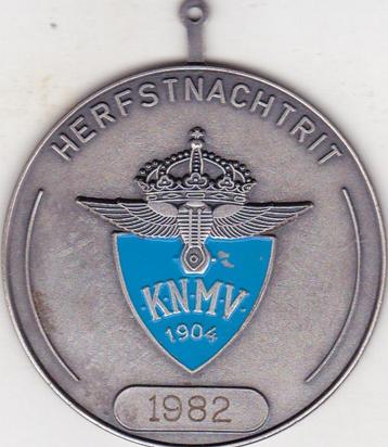 HERSTNACHTRIT   K N M V   1904   -  1982 beschikbaar voor biedingen