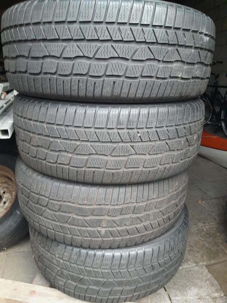 Winterbanden set 235/45 R19 Extra Load, Auto-onderdelen, Banden en Velgen, Winterbanden, 235 mm, Band(en), Ophalen