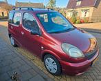 Toyota Yaris Verso 2001 Rood, Auto's, Toyota, Voorwielaandrijving, 1299 cc, 15 km/l, 4 cilinders
