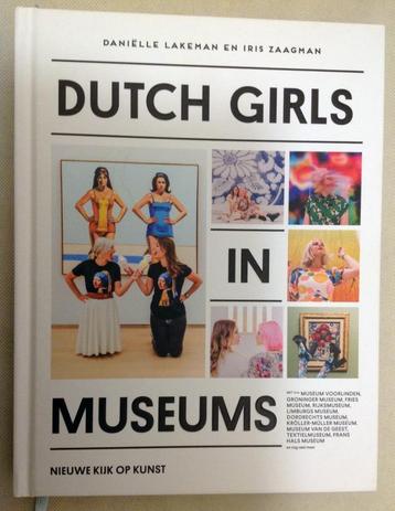 Dutch Girls In Museums nieuwe kijk op kunst beschikbaar voor biedingen