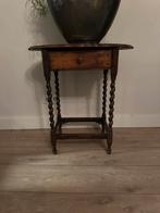 Tafeltje, Gebruikt, 55 tot 75 cm, Hout, Antiek