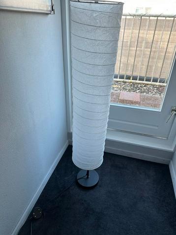 Staande lamp beschikbaar voor biedingen