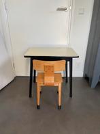 Bureautje met stoel, Ophalen, Gebruikt, Tafel(s) en Stoel(en)