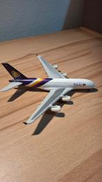 Thai A380 Herpa 1:500, Ophalen of Verzenden, Zo goed als nieuw, Schaalmodel
