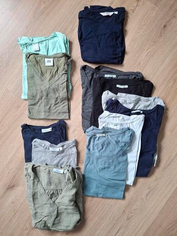 Pakket zwangerschapsshirts beschikbaar voor biedingen