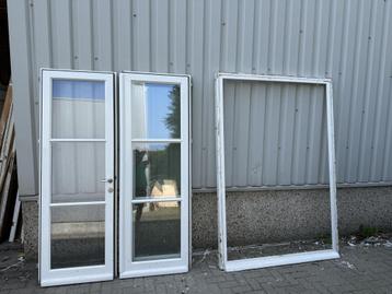 5 sets openslaande deuren met dubbel glas beschikbaar voor biedingen