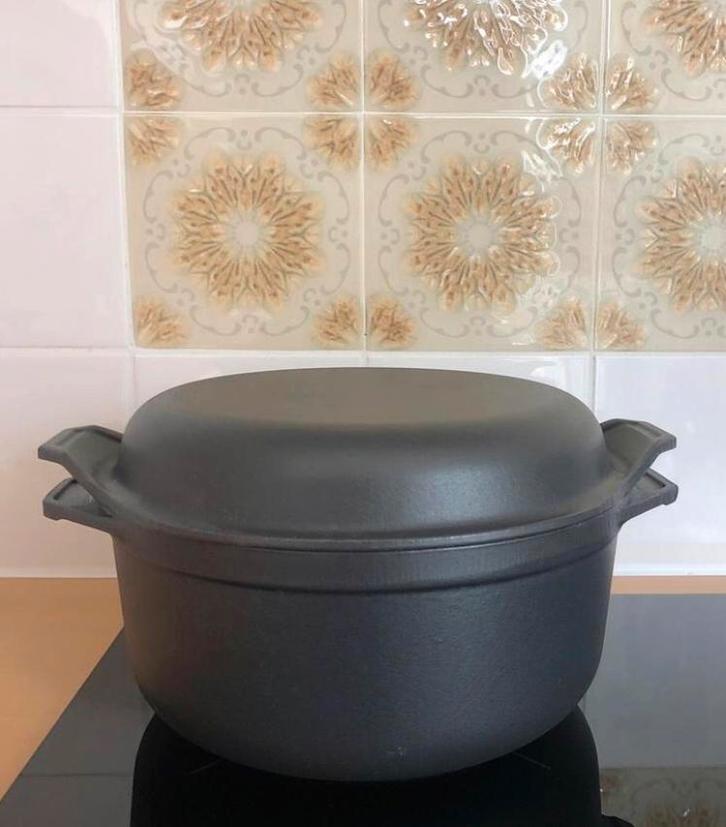Gietijzeren brood braad stoofpan | Zwart | Nieuwstaat, Huis en Inrichting, Keuken | Potten en Pannen, Ophalen of Verzenden