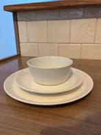 Servies12 x, Ophalen, Zo goed als nieuw, Porselein, Overige stijlen