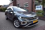 Volkswagen T-Roc 110PK TSI ADAP CRUISE/NAVI/AIRCO-ECC/CAMERA, Gebruikt, Bedrijf, 3 cilinders, SUV of Terreinwagen