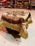 Retro velvet tafelkleed bloemen bruintinten en goud 76/72, Huis en Inrichting, Stoffering | Tapijten en Kleden, Gebruikt, 50 tot 100 cm
