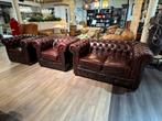 Chesterfield bankstel 2 zits bank +2 club fauteuil rood leer, Huis en Inrichting, Banken | Bankstellen, Ophalen of Verzenden, Zo goed als nieuw