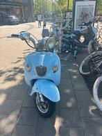 RETRO SCOOTER BLAUW KENTEKEN — Rijd momenteel niet, Fietsen en Brommers, Overige merken, Gebruikt, Ophalen of Verzenden, Benzine