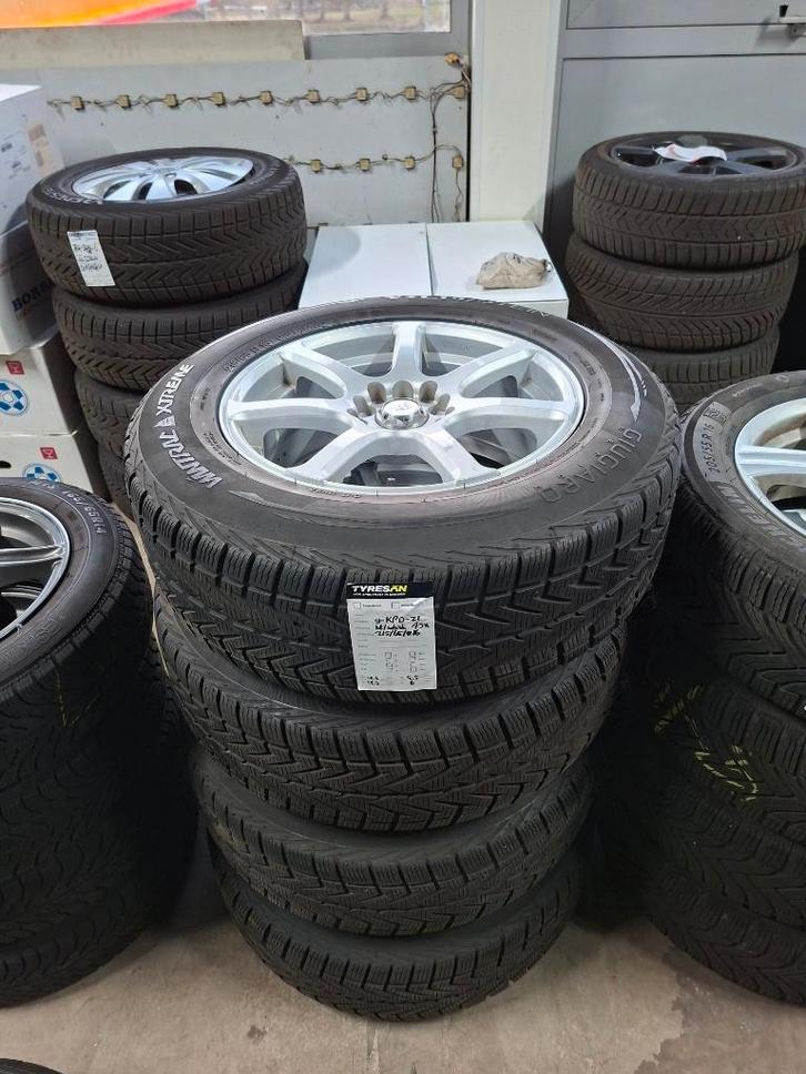 Winterset Mitsubishi ASX Vredestein 215/65/R16, Auto-onderdelen, Banden en Velgen, Banden en Velgen, Winterbanden, 16 inch, 215 mm