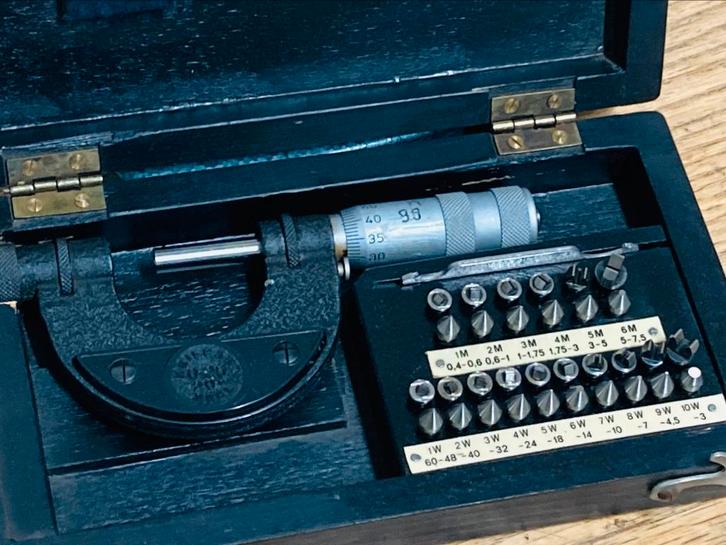 Schroefdraadmicrometer 0-25x0.01 mm metrisch whitworth, Doe-het-zelf en Verbouw, Gereedschap | Handgereedschap, Gebruikt, Ophalen of Verzenden
