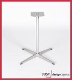 Fritz Hansen Circular Table Alleen Poot (voorraad:5), Niet ingevuld, Niet ingevuld, Niet ingevuld