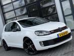 Volkswagen Golf 2.0 GTI DSG / LED / PANO / Leder / 19" / VOL, Gebruikt, Zwart, 4 cilinders, Wit