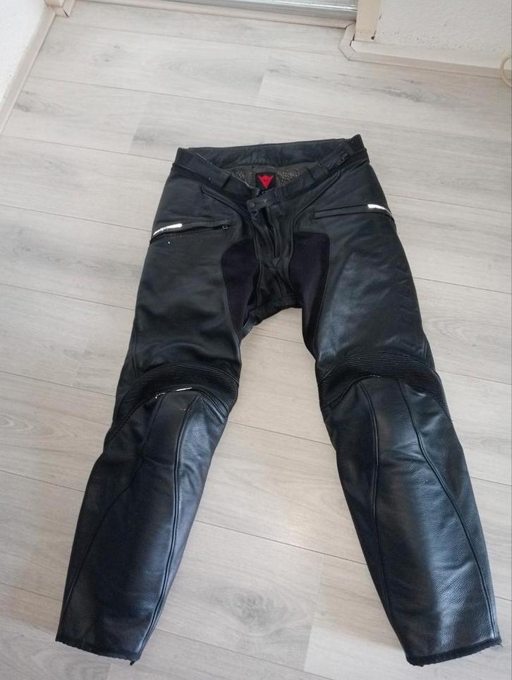 Dainese leren motorbroek maat 56 - Goede staat!, Motoren, Kleding | Motorkleding, Ophalen of Verzenden