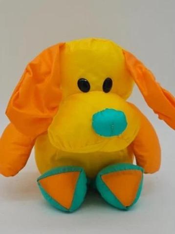 Gezocht: Knuffelhondje van parachute materiaal beschikbaar voor biedingen