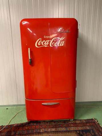 Vintage/retro Amerikaanse koelkast van Coca Cola made in USA