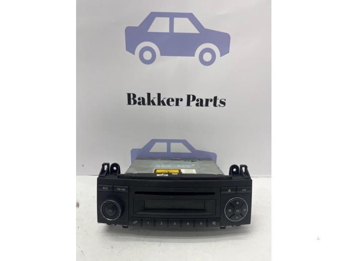 Radio CD Speler van een Mercedes A-Klasse, Auto-onderdelen, Elektronica en Kabels, Mercedes-Benz, Gebruikt, 3 maanden garantie