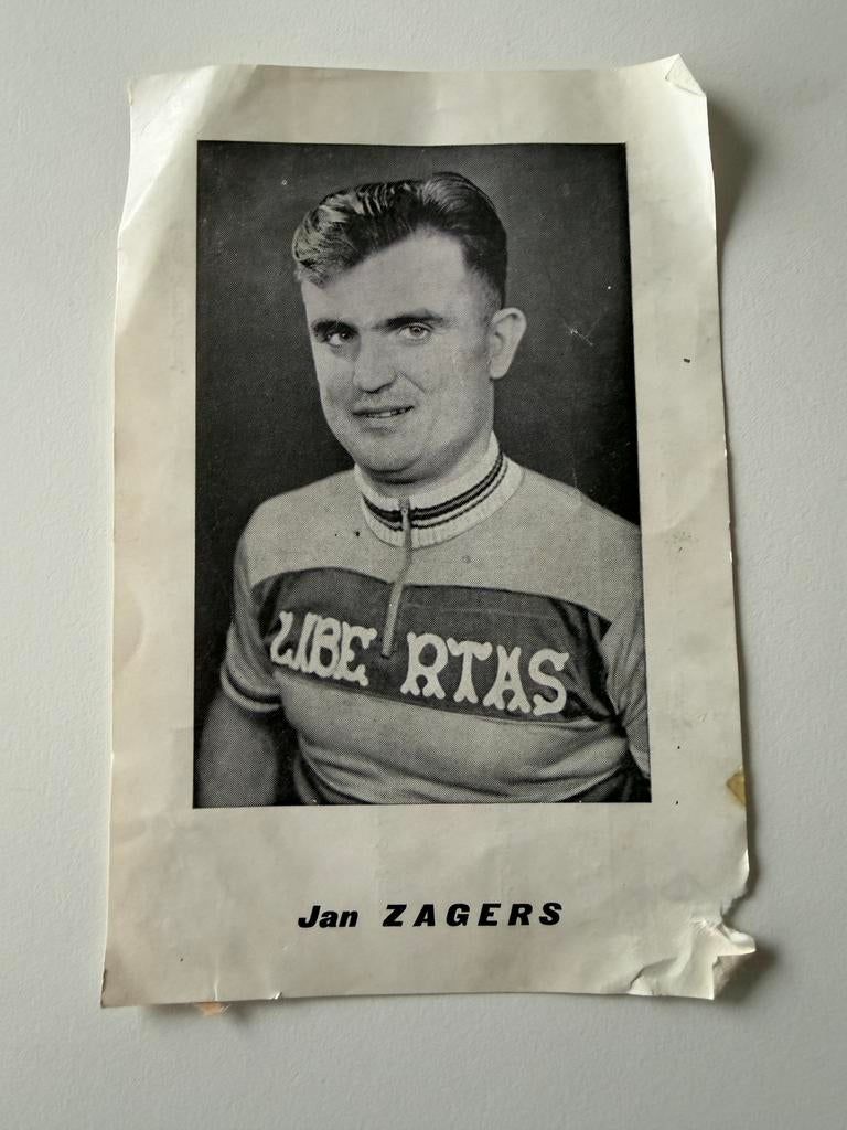 Wielerkaart Jan Zagers Libertas Rijwielfabriek 1962, Ophalen of Verzenden, Gebruikt, Overige sporten, Poster, Plaatje of Sticker