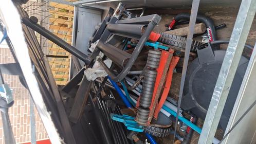Gezocht oud ijzer gratis, Doe-het-zelf en Verbouw, Metalen, Gebruikt, IJzer, Ophalen of Verzenden