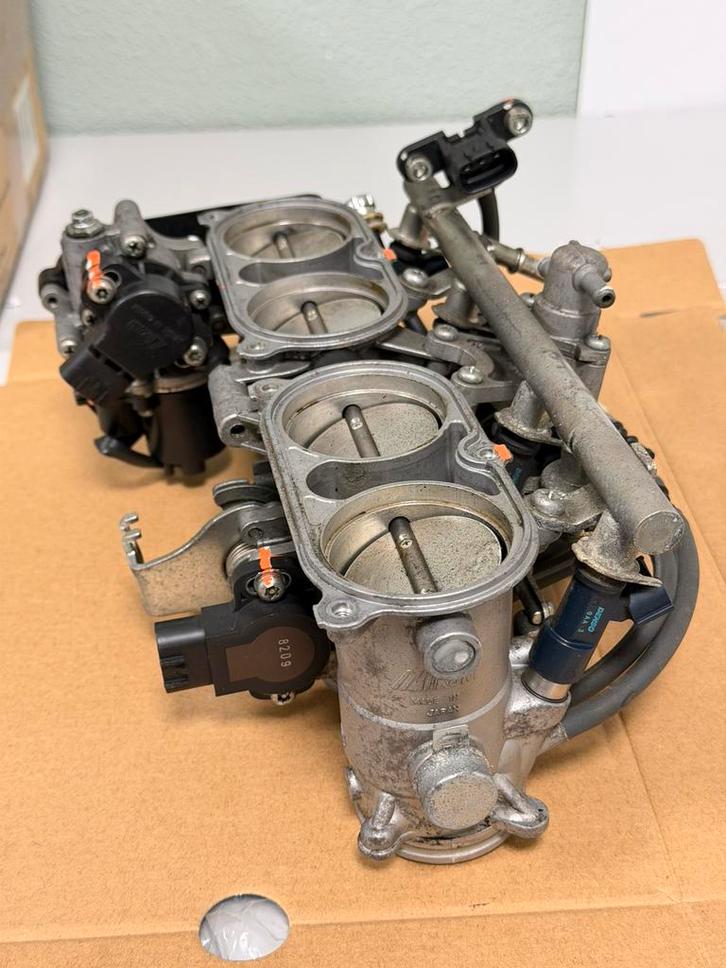 Gasklephuis Yamaha YZF R1 2004-2006 compleet Throttle body, Motoren, Accessoires | Onderhoudsmiddelen, Ophalen of Verzenden