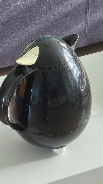 Waterkan - Zwart beschikbaar voor biedingen