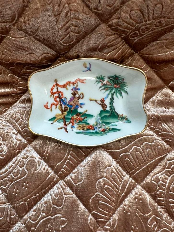Antieke Elegante Franse porseleinen schaaltje, Antiek en Kunst, Antiek | Porselein, Ophalen of Verzenden