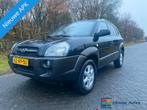 Hyundai Tucson 2.0i Dynamic., Auto's, Hyundai, Stof, Zwart, 4 cilinders, Zwart