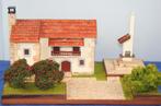 Traditioneel steen diorama: Mediterraan huis met barbecue., Hobby en Vrije tijd, Ophalen of Verzenden, Zo goed als nieuw, Diorama