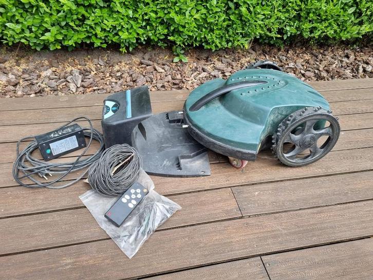 Robotmaaier Rhodos RM-1 compleet, Tuin en Terras, Robotmaaiers, Gebruikt, Meer dan 25 cm, Met regensensor, Ophalen